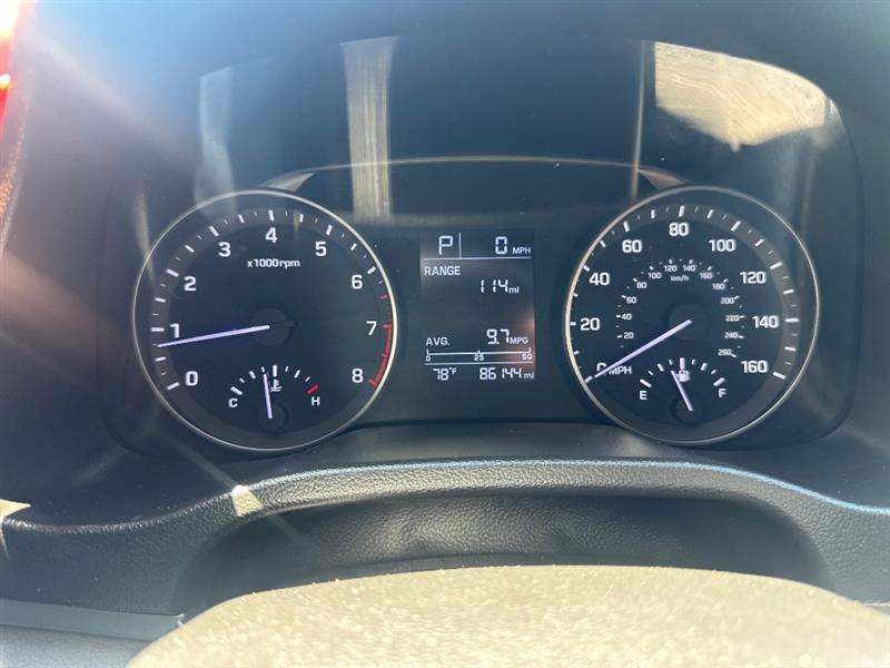 Hyundai Elantra Value Edition 6A 2017