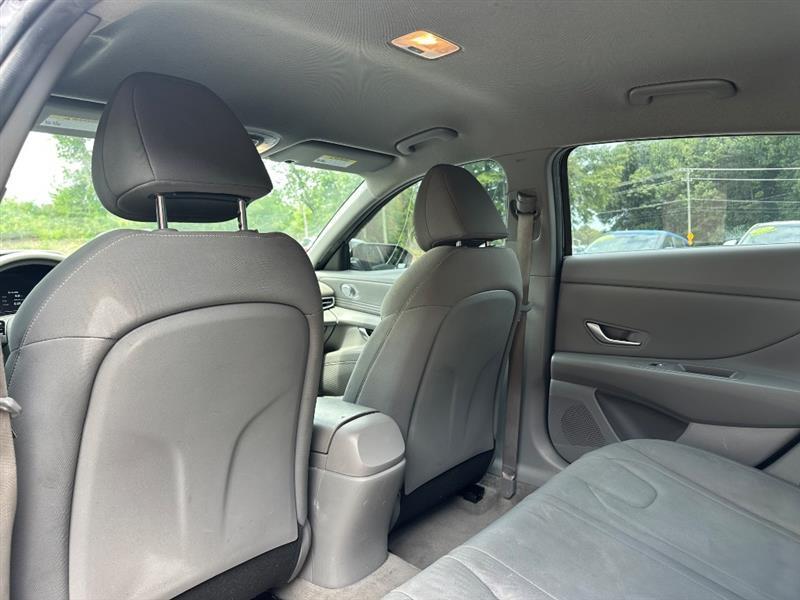 Hyundai Elantra SEL 2023
