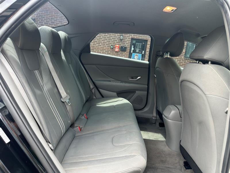 Hyundai Elantra SEL 2023