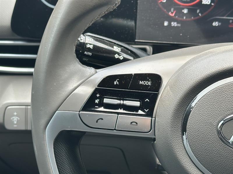 Hyundai Elantra SEL 2023