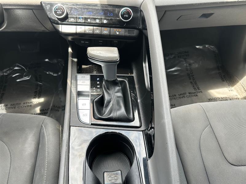 Hyundai Elantra SEL 2023