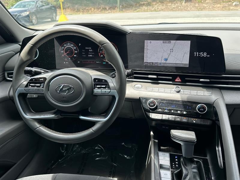 Hyundai Elantra SEL 2023