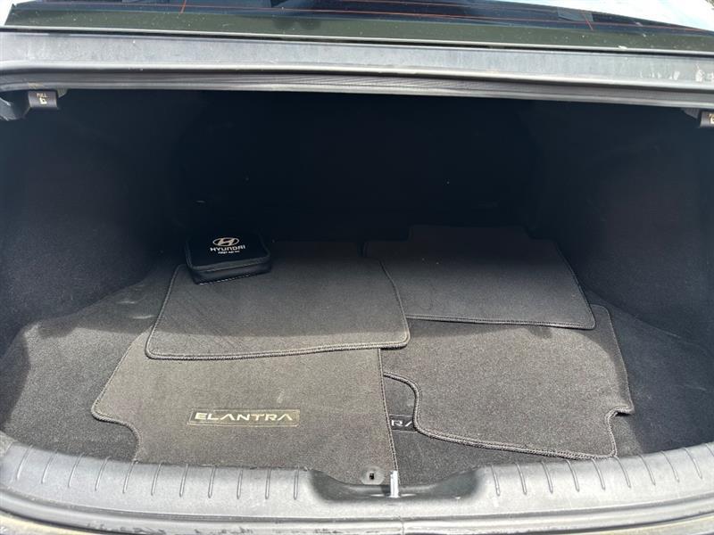 Hyundai Elantra SEL 2023