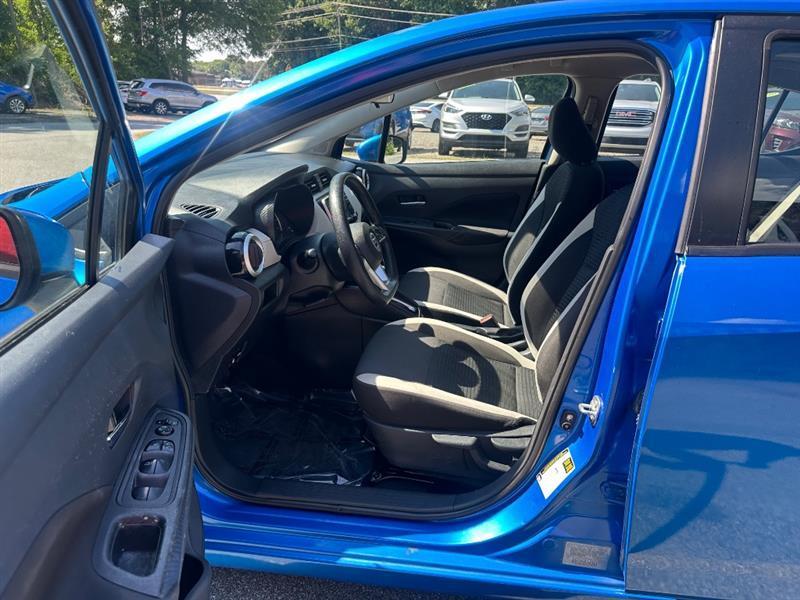 Nissan Versa SV 2021
