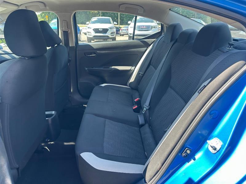 Nissan Versa SV 2021