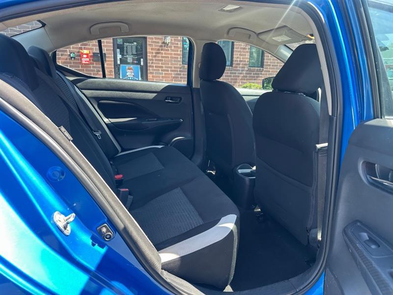 Nissan Versa SV 2021