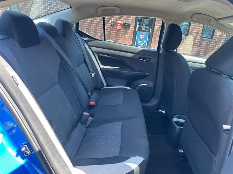 Nissan Versa SV 2021