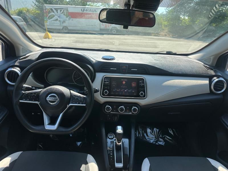 Nissan Versa SV 2021