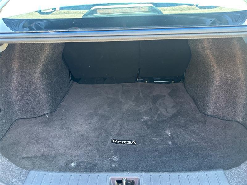 Nissan Versa SV 2021