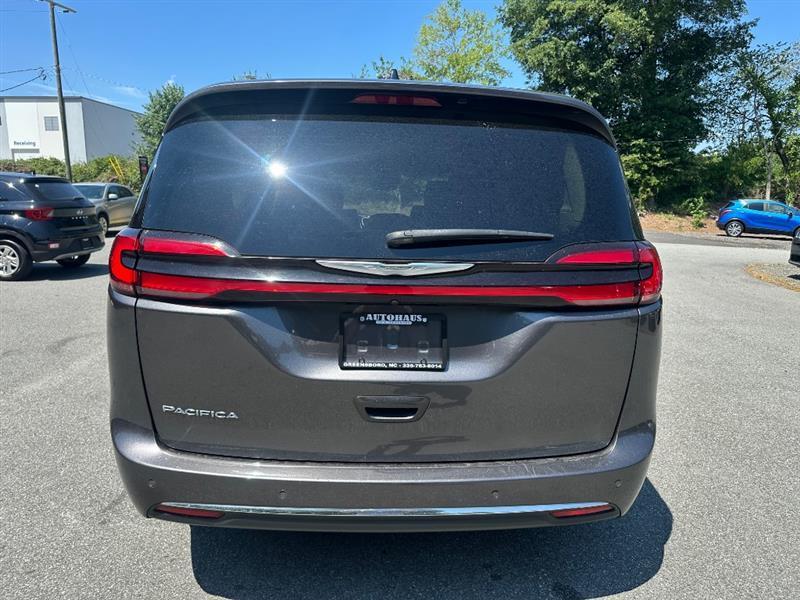 Chrysler Pacifica Touring L 2023