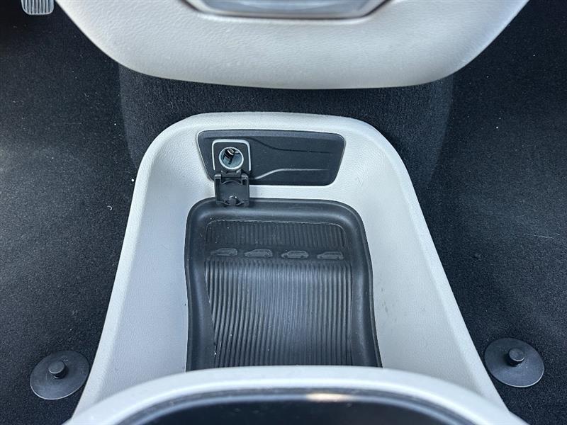 Chrysler Pacifica Touring L 2023