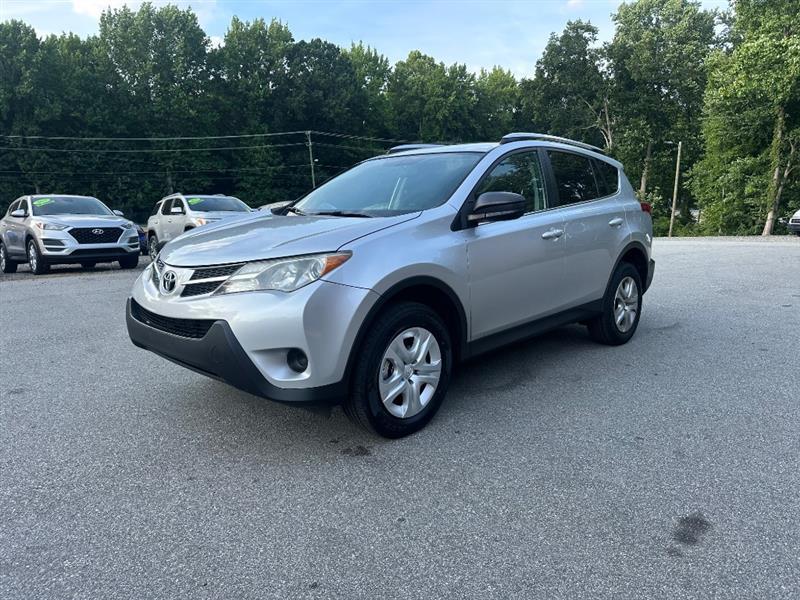 Toyota RAV4 LE FWD 2014