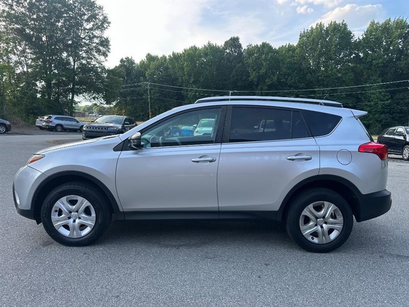 Toyota RAV4 LE FWD 2014