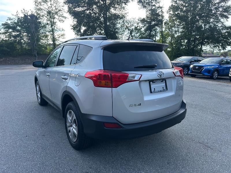 Toyota RAV4 LE FWD 2014