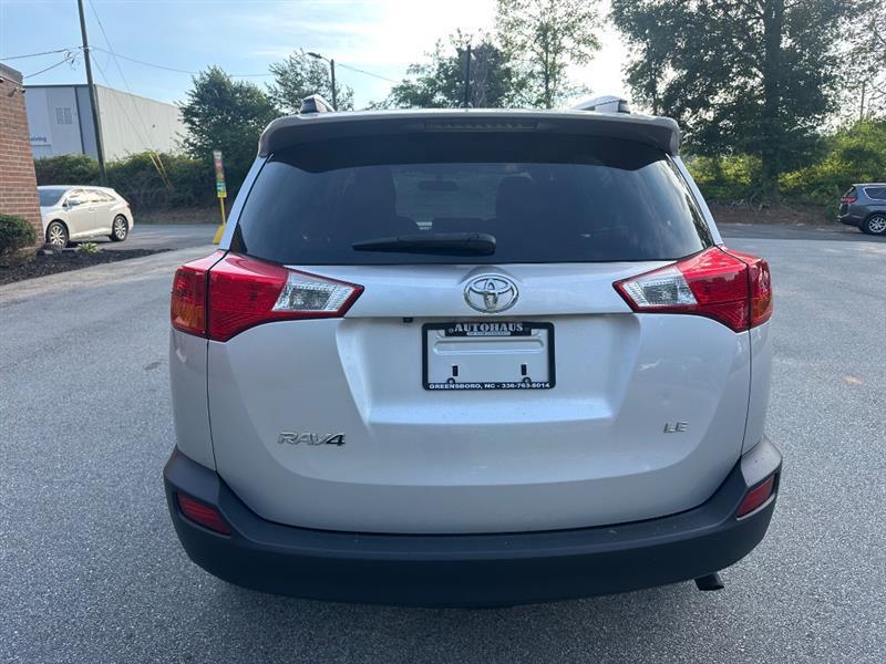 Toyota RAV4 LE FWD 2014