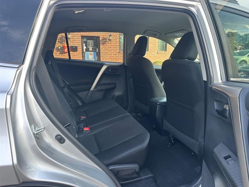 Toyota RAV4 LE FWD 2014