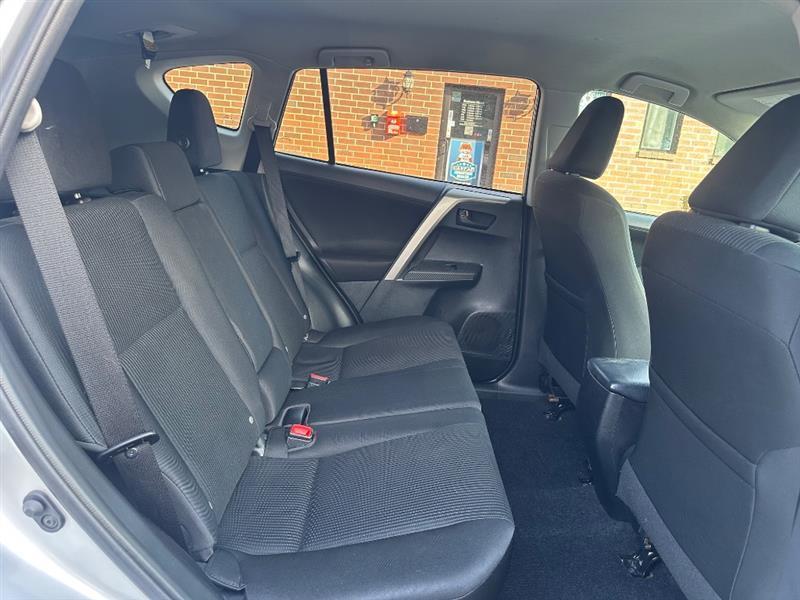 Toyota RAV4 LE FWD 2014