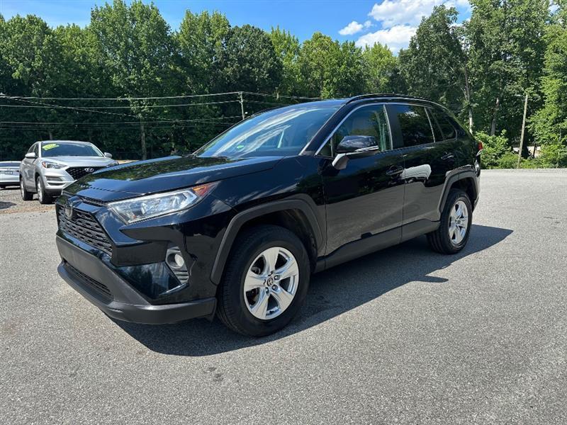 Toyota RAV4 XLE 2021