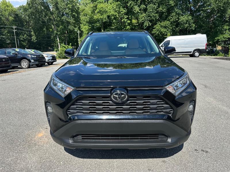 Toyota RAV4 XLE 2021