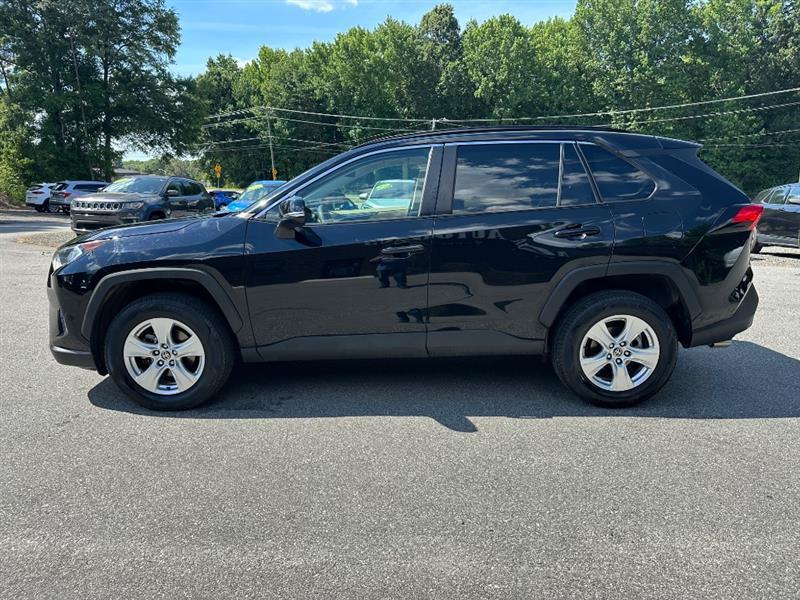 Toyota RAV4 XLE 2021