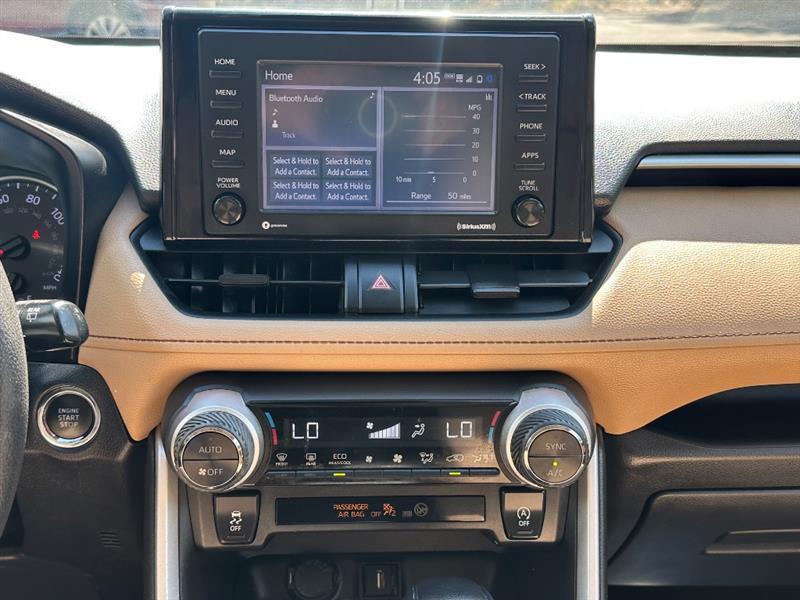 Toyota RAV4 XLE 2021