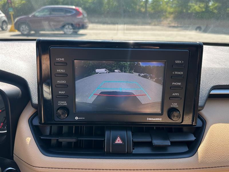 Toyota RAV4 XLE 2021