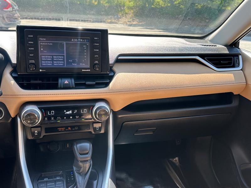 Toyota RAV4 XLE 2021