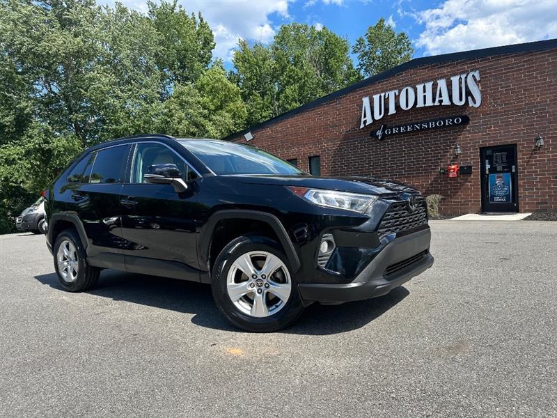 Toyota RAV4 XLE 2021