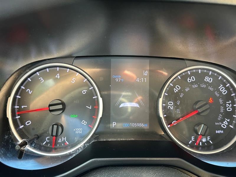 Toyota RAV4 XLE 2021
