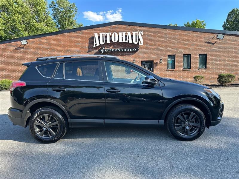 Toyota RAV4 XLE FWD 2018