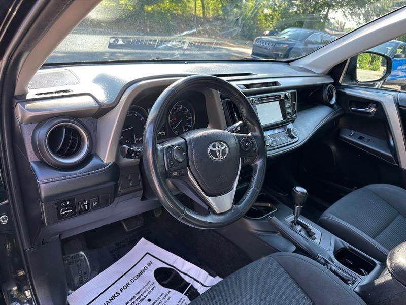 Toyota RAV4 XLE FWD 2018
