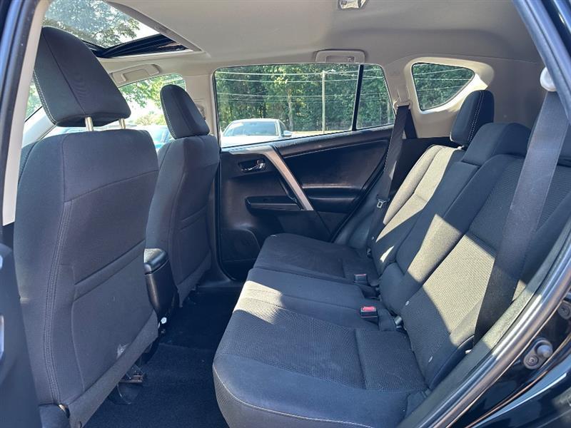 Toyota RAV4 XLE FWD 2018