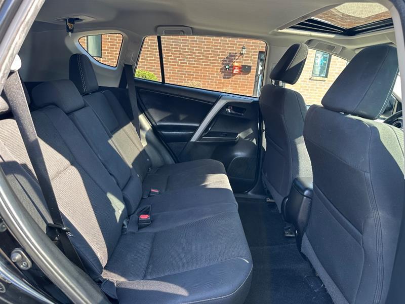Toyota RAV4 XLE FWD 2018