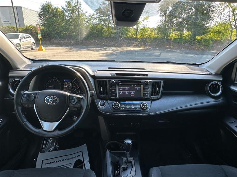 Toyota RAV4 XLE FWD 2018