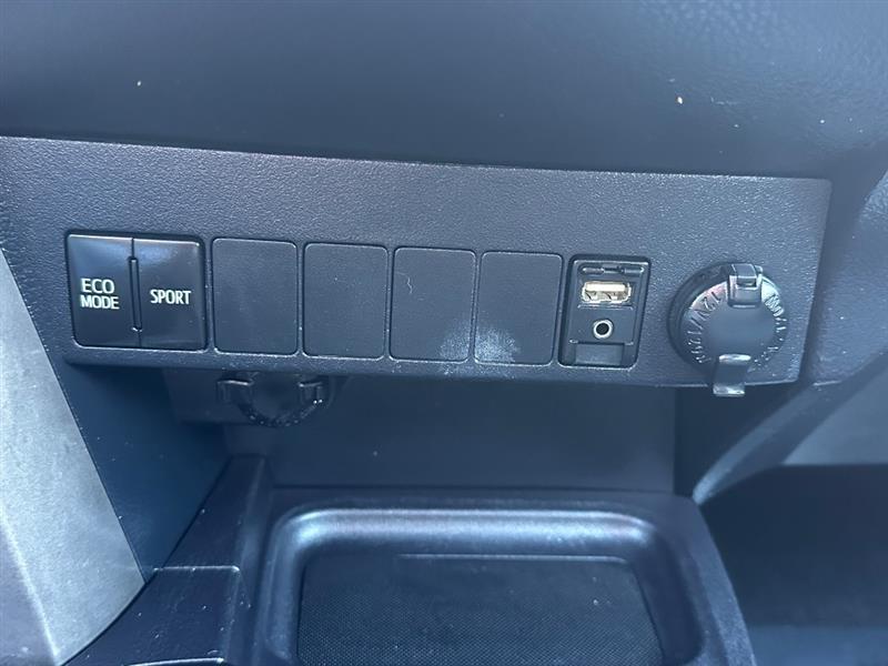 Toyota RAV4 XLE FWD 2018