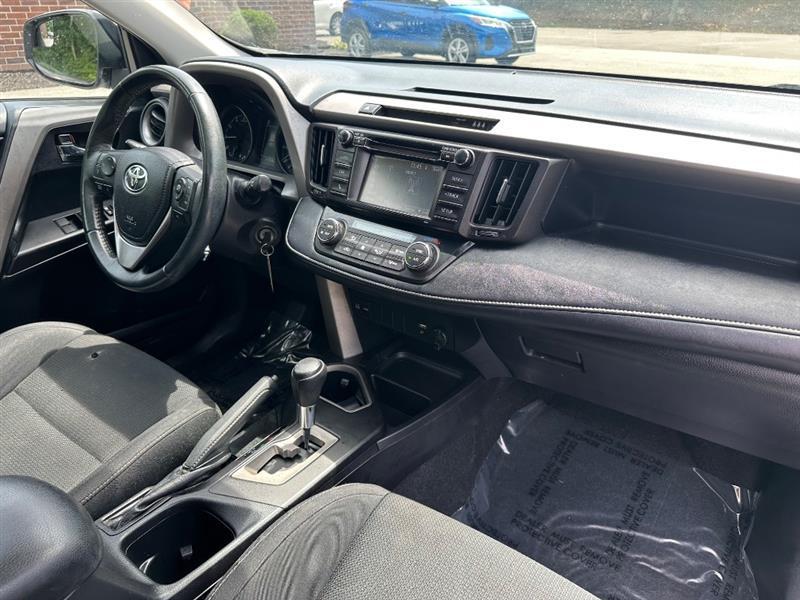 Toyota RAV4 XLE FWD 2018