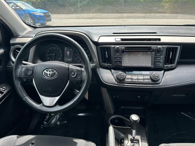 Toyota RAV4 XLE FWD 2018