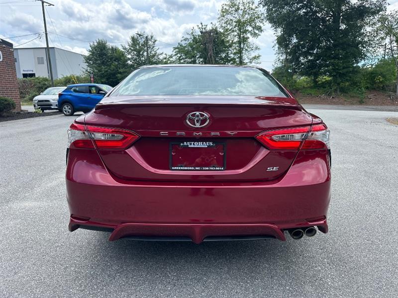 Toyota Camry SE 2018