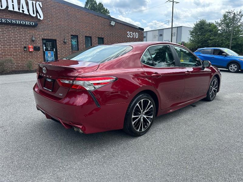 Toyota Camry SE 2018