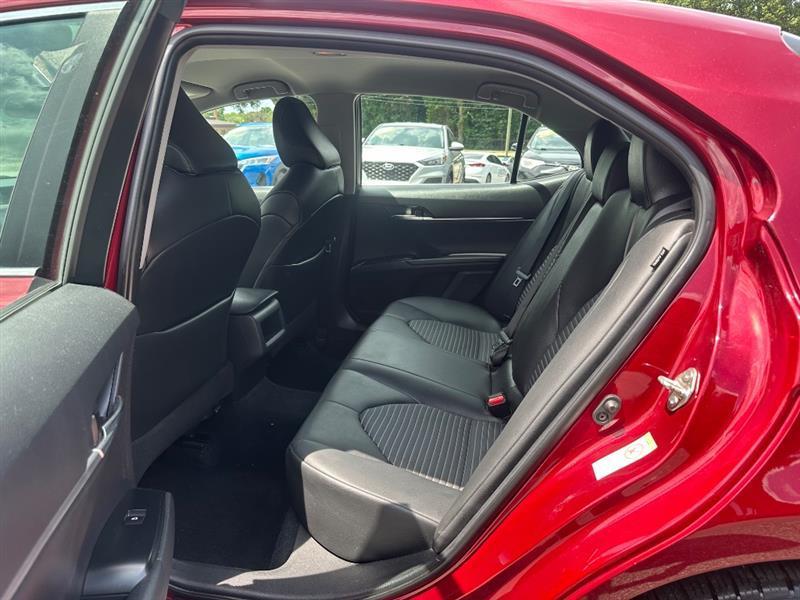 Toyota Camry SE 2018