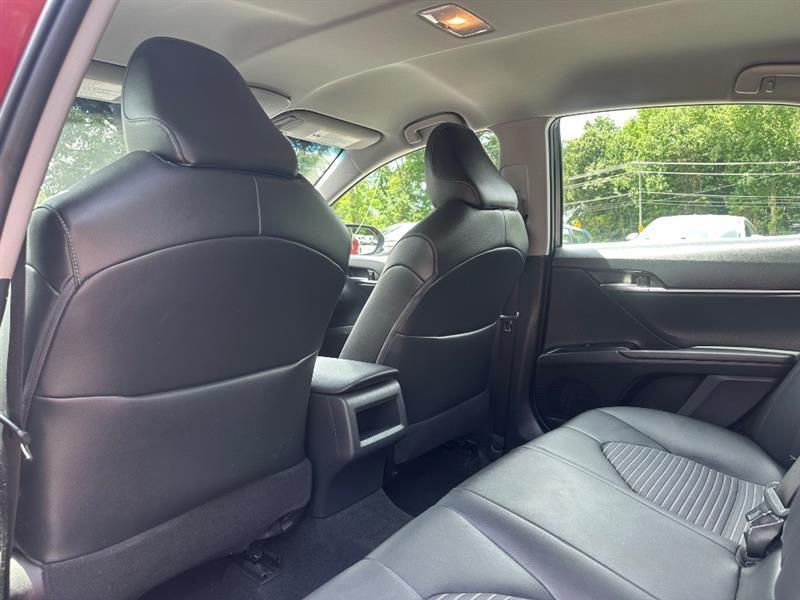 Toyota Camry SE 2018