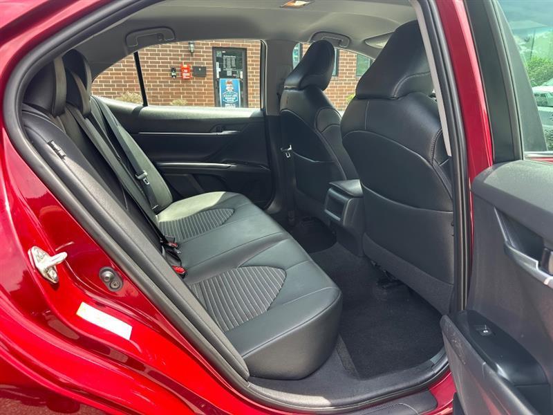Toyota Camry SE 2018
