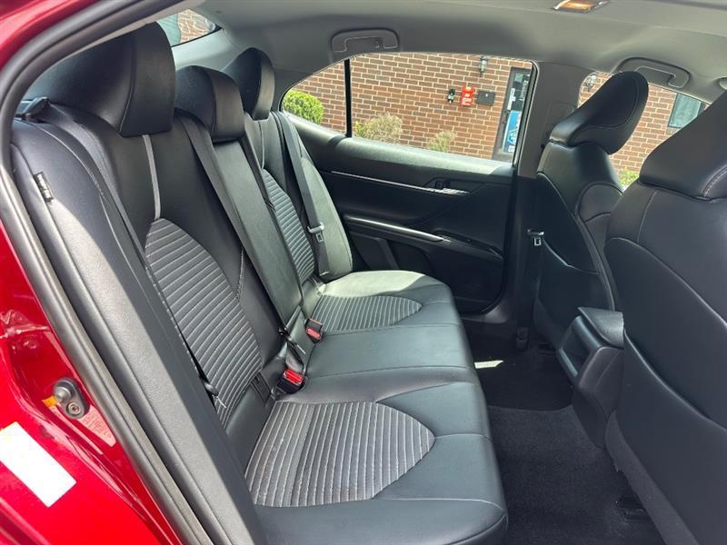 Toyota Camry SE 2018