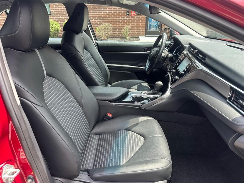 Toyota Camry SE 2018