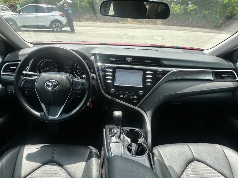 Toyota Camry SE 2018