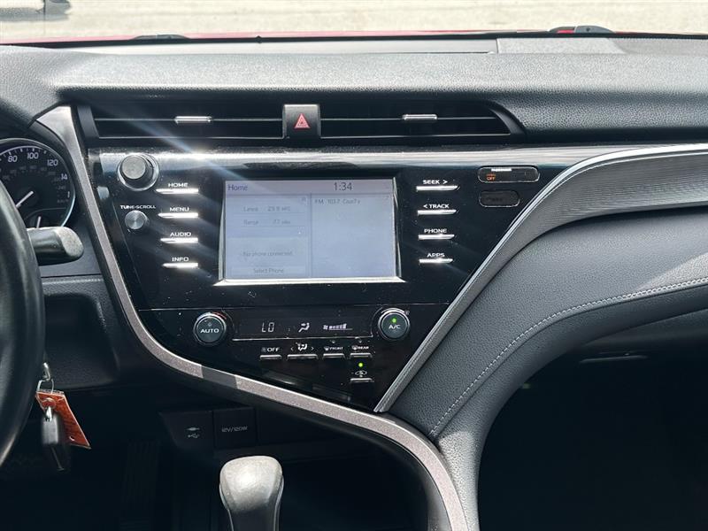 Toyota Camry SE 2018