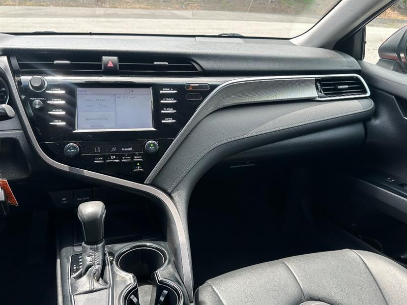 Toyota Camry SE 2018