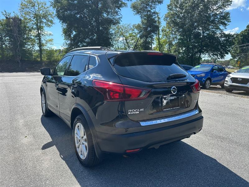 Nissan Rogue Sport SV AWD 2018