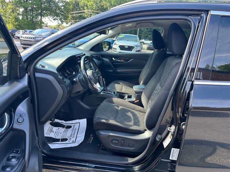 Nissan Rogue Sport SV AWD 2018