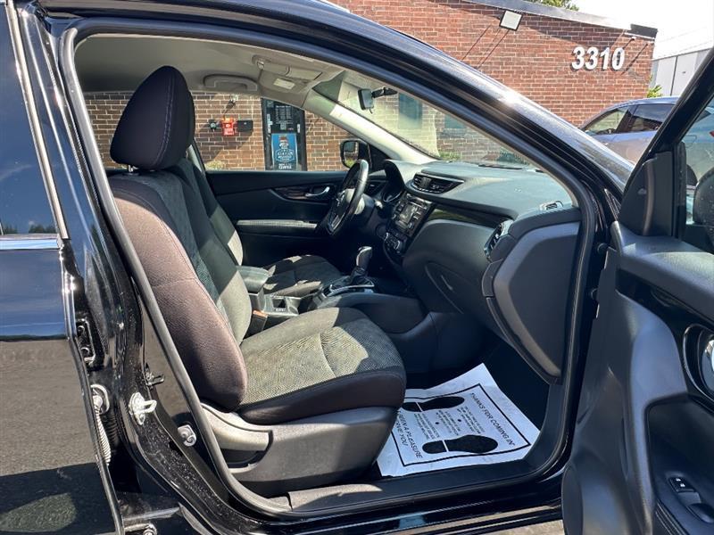 Nissan Rogue Sport SV AWD 2018